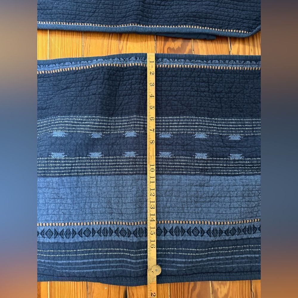 Frye Pillow Shams - Picture 4 of 5